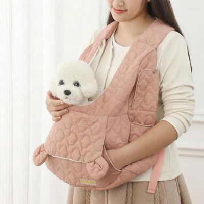 sac de transport chien rose cocon caniche blanc