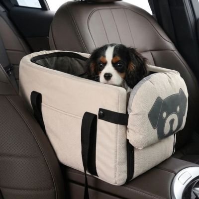 Sac de transport pour Chien beige dans la voiture